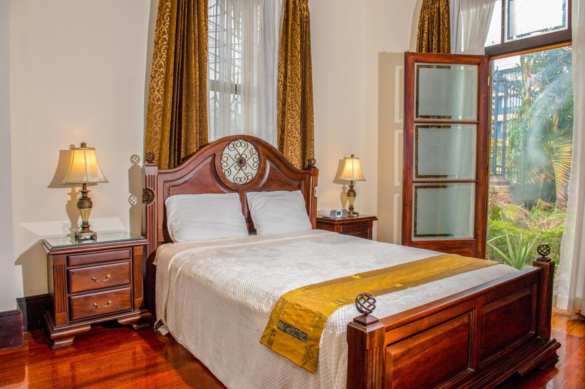 Hotel Majestad Сан-Хосе Экстерьер фото