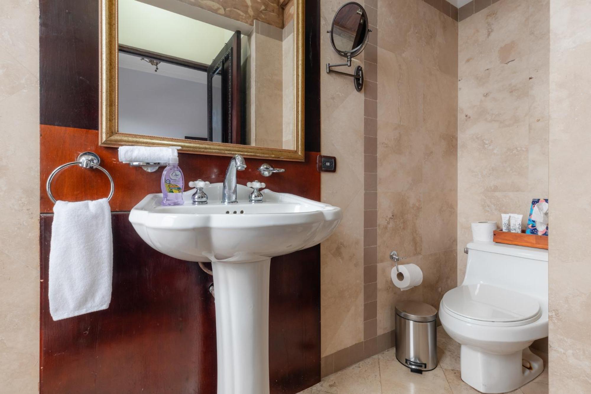 Hotel Majestad Сан-Хосе Экстерьер фото
